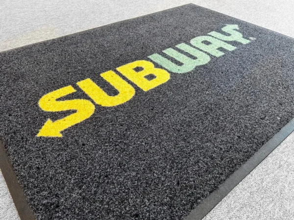 Tapis personnalisé extérieur avec logo subway