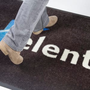 Tapis logo en fibre recyclée