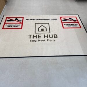 Tapis logo personnalisé - The Hub 1