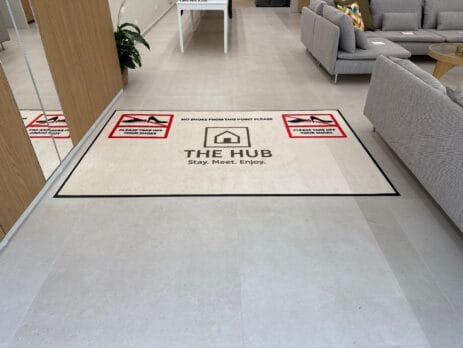 Tapis logo personnalisé - The Hub