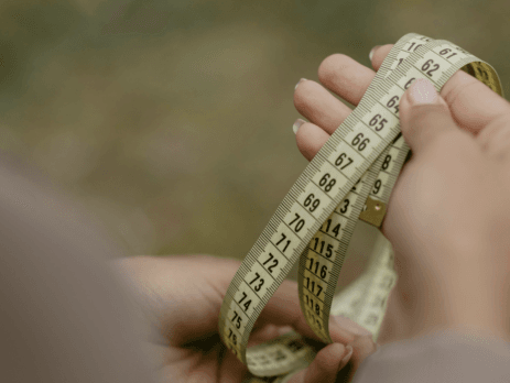 Comment calculer la longueur d’un tapis ? Mesurer avec précision pour un résultat optimal.